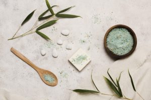 EVERYTHING ABOUT BLACKHEADS AND WHITEHEADS - bamboo salt