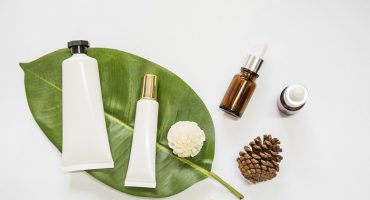 ecofriendly trends in cosmetics-green