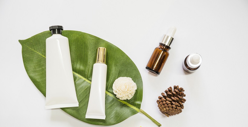 ecofriendly trends in cosmetics-green